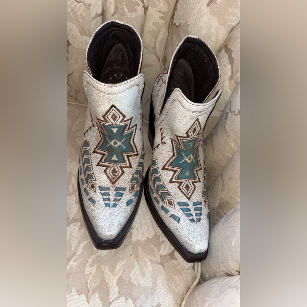 Ariat Dixon Booties